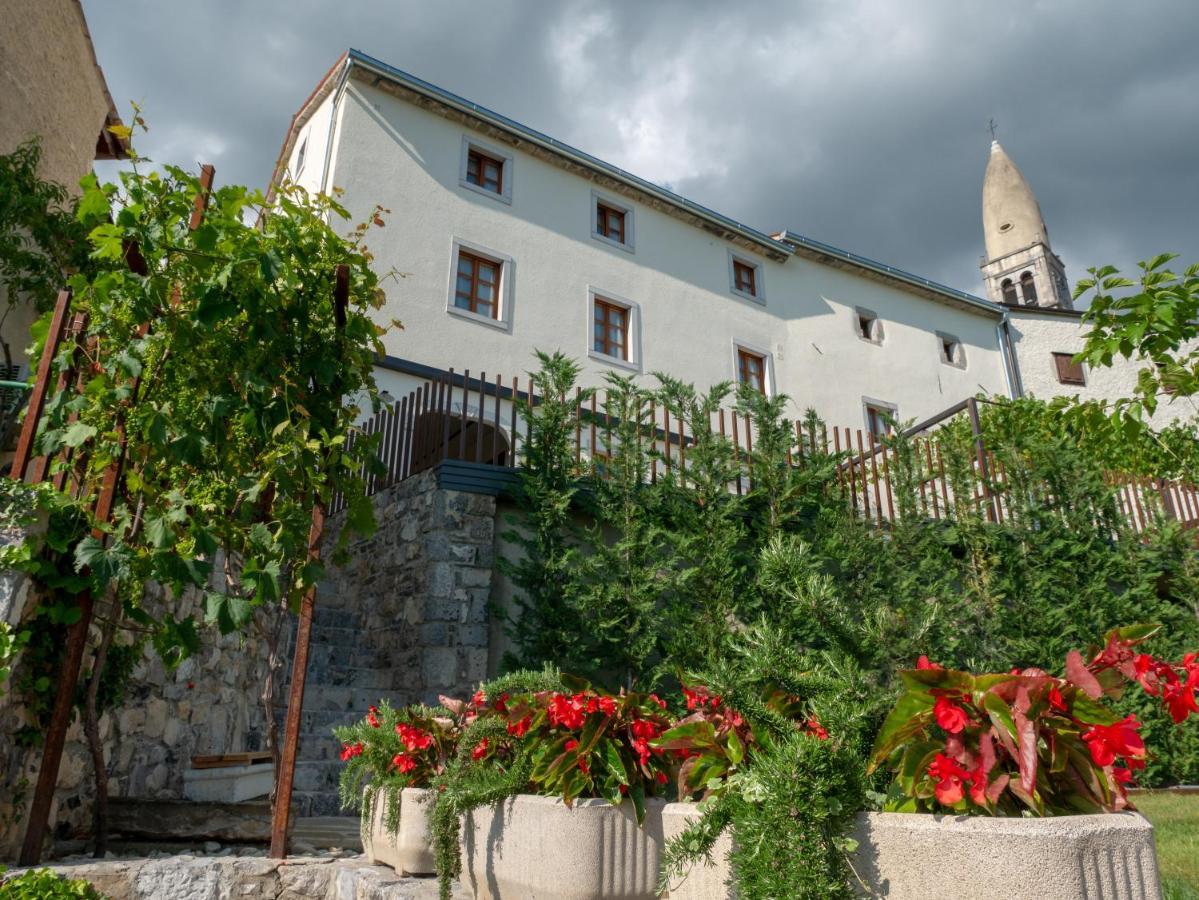 Apartmaji In Sobe Odlicna Hisa Štanjel Exteriör bild