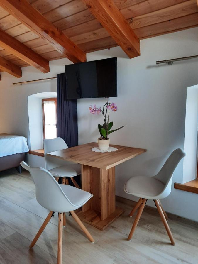 Apartmaji In Sobe Odlicna Hisa Štanjel Exteriör bild