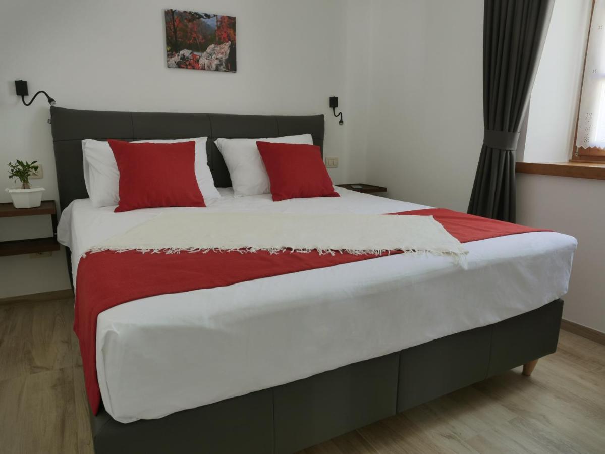 Apartmaji In Sobe Odlicna Hisa Štanjel Exteriör bild
